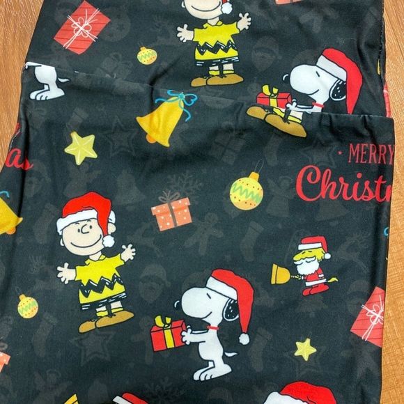 Charlie Brown Christmas Full Length Leggings - Picture 2 of 4